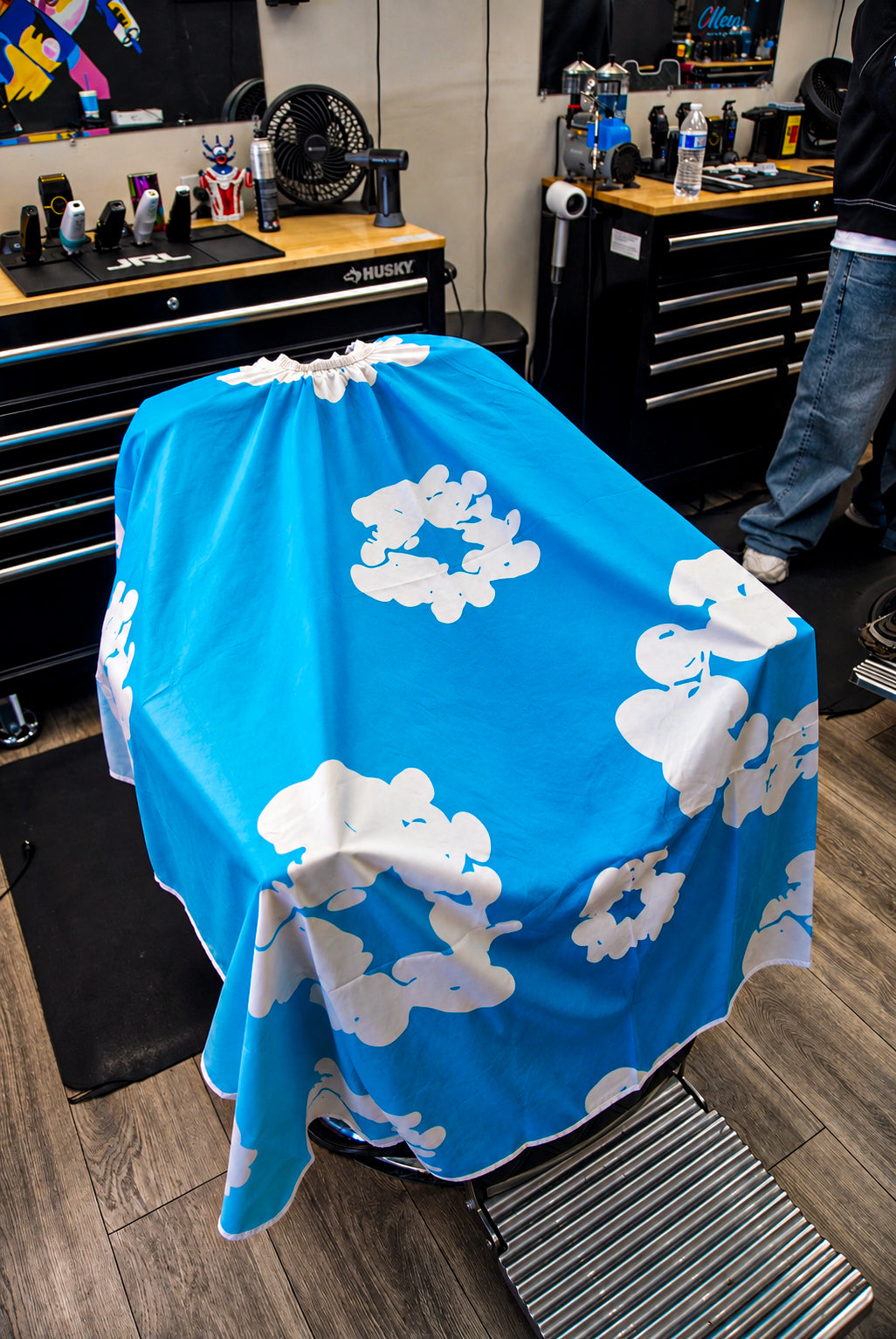 LIVIN’ HUNGRY “CYAN FLORAL” BARBER CAPE