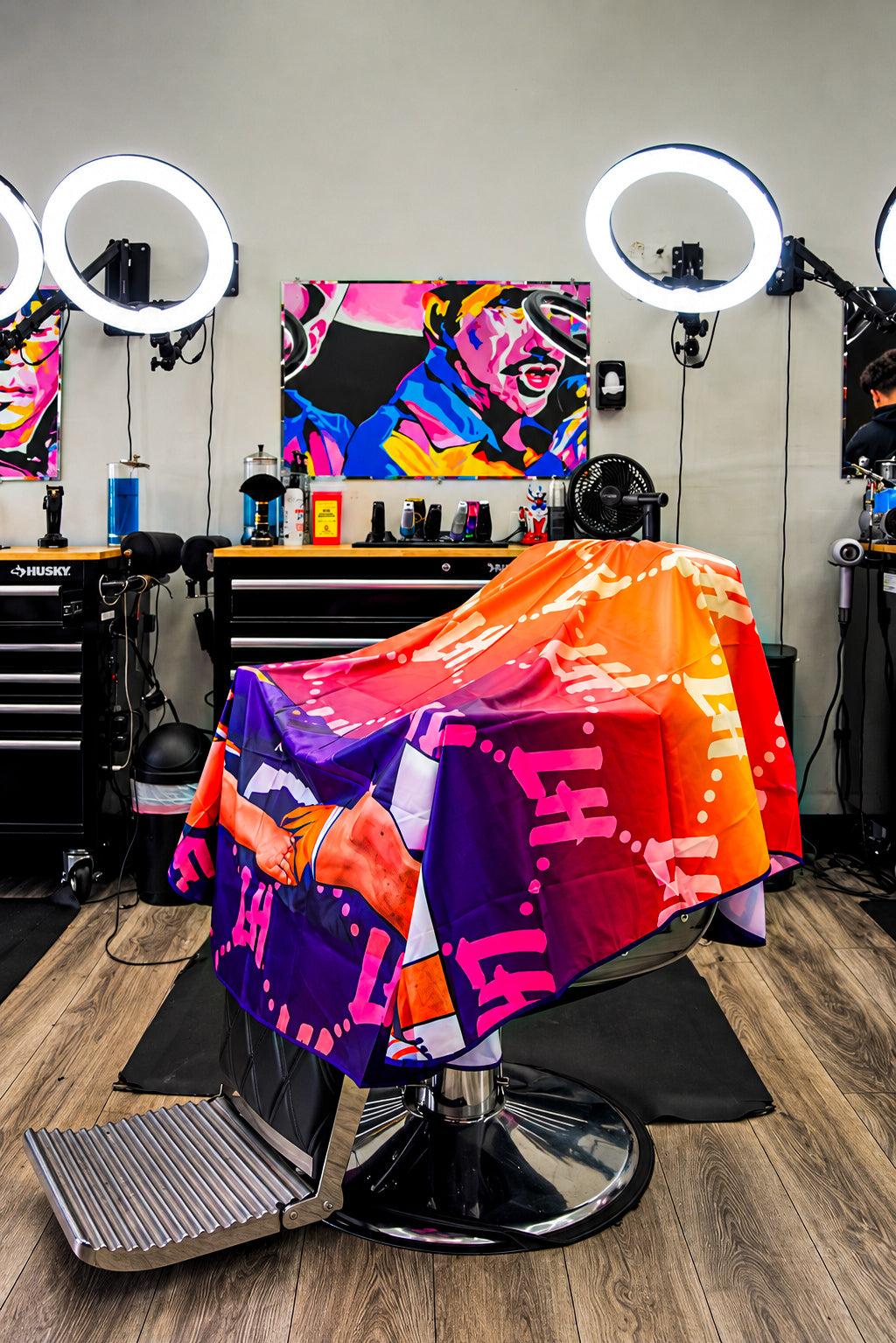 LIVIN’ HUNGRY “BOOK” BARBER CAPE