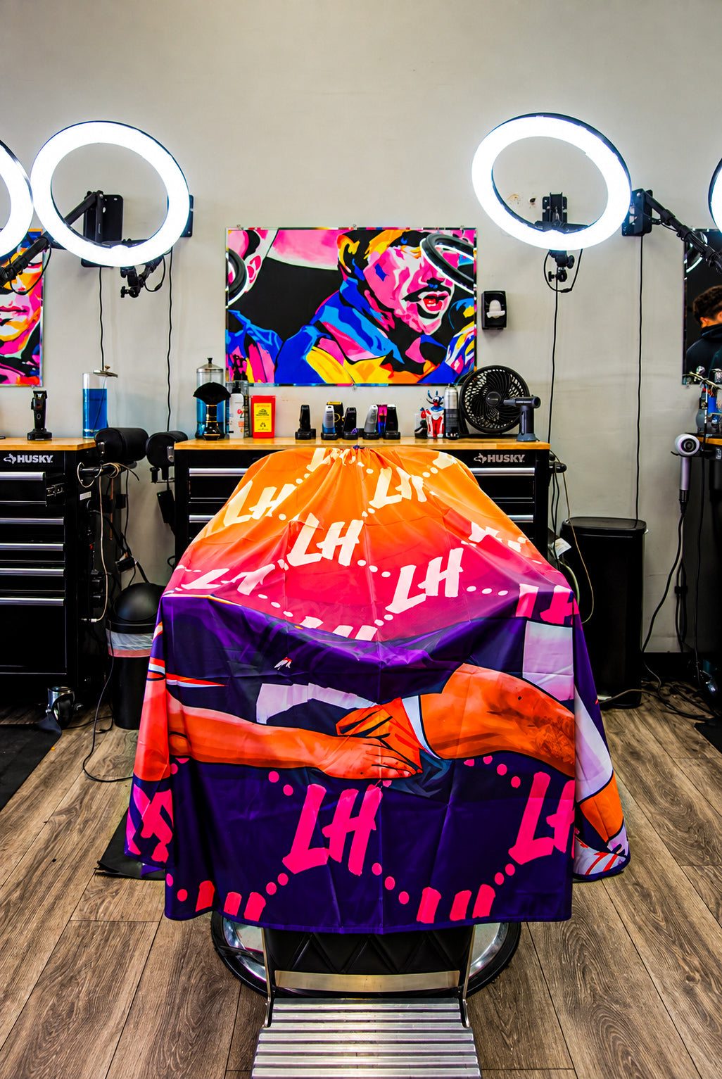 LIVIN’ HUNGRY “BOOK” BARBER CAPE