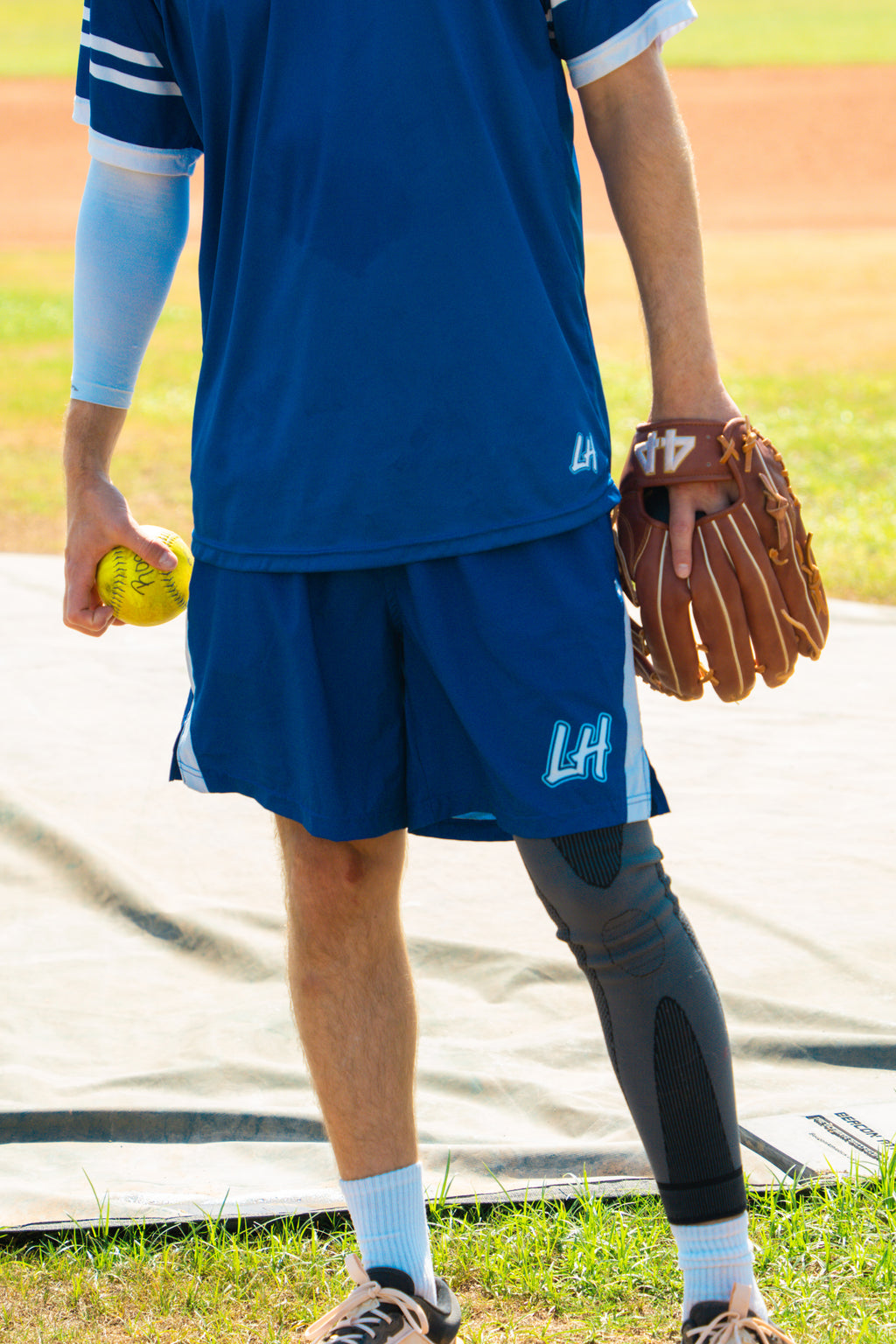 LIVIN’ HUNGRY POLYESTER SHORTS