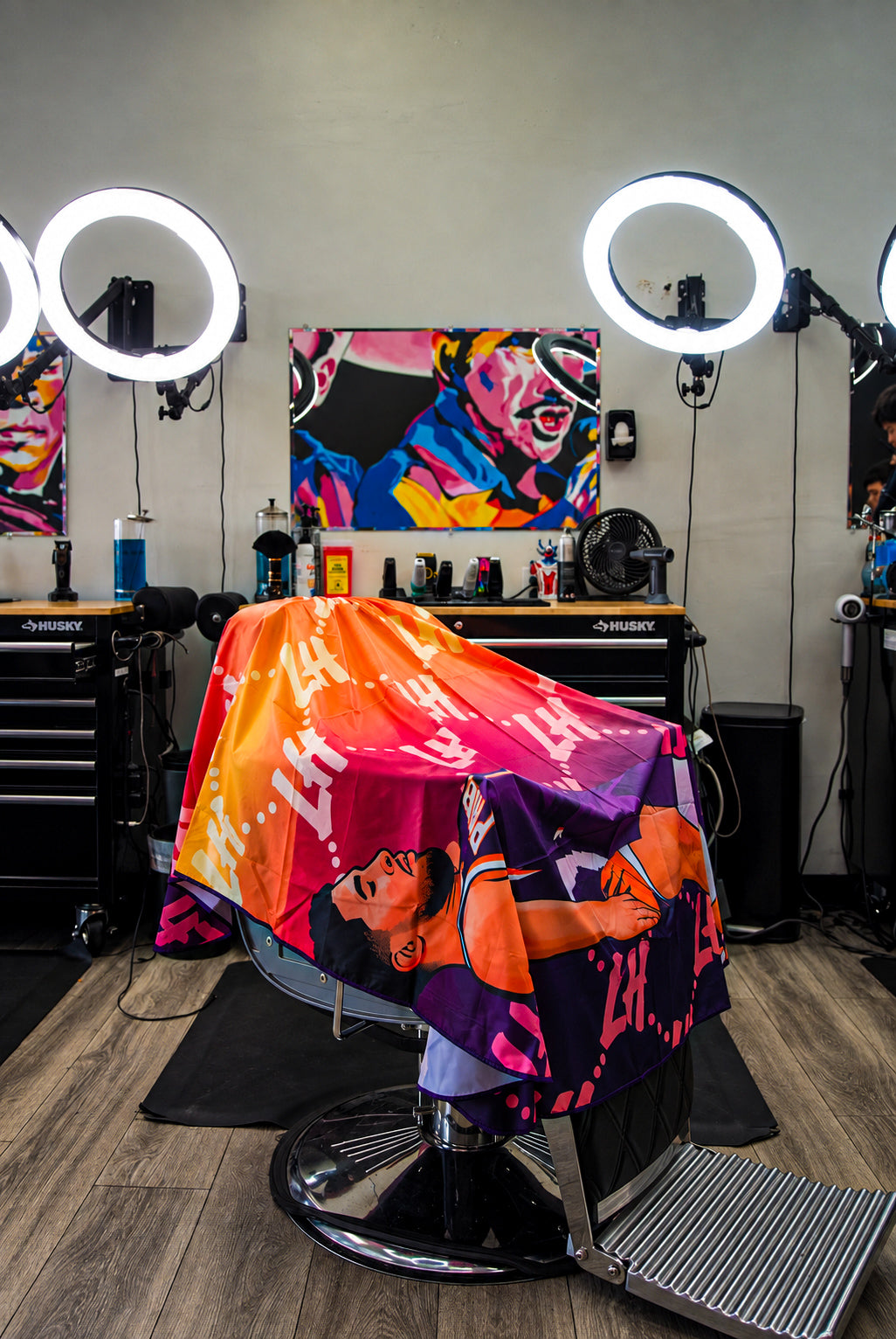 LIVIN’ HUNGRY “BOOK” BARBER CAPE