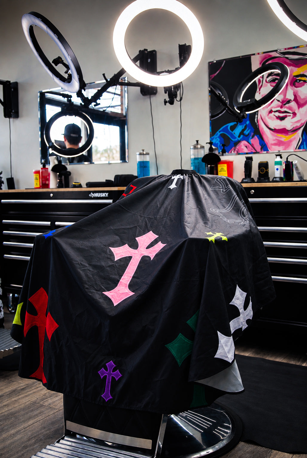 LIVIN’ HUNGRY “MIDNIGHT CROSS” BARBER CAPE